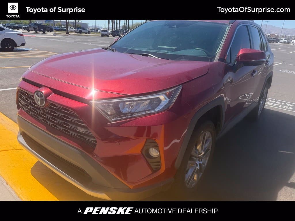 2021 Toyota RAV4 Limited — photo 1 of 9