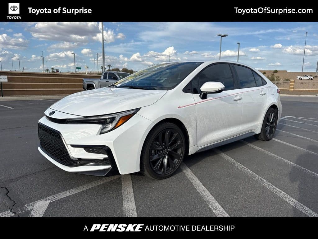 2025 Toyota Corolla SE — photo 1 of 13