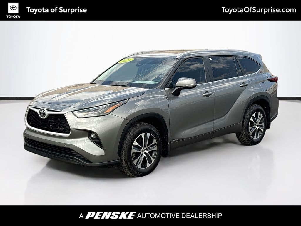 2026 Toyota Highlander Hybrid XLE — photo 1 of 36