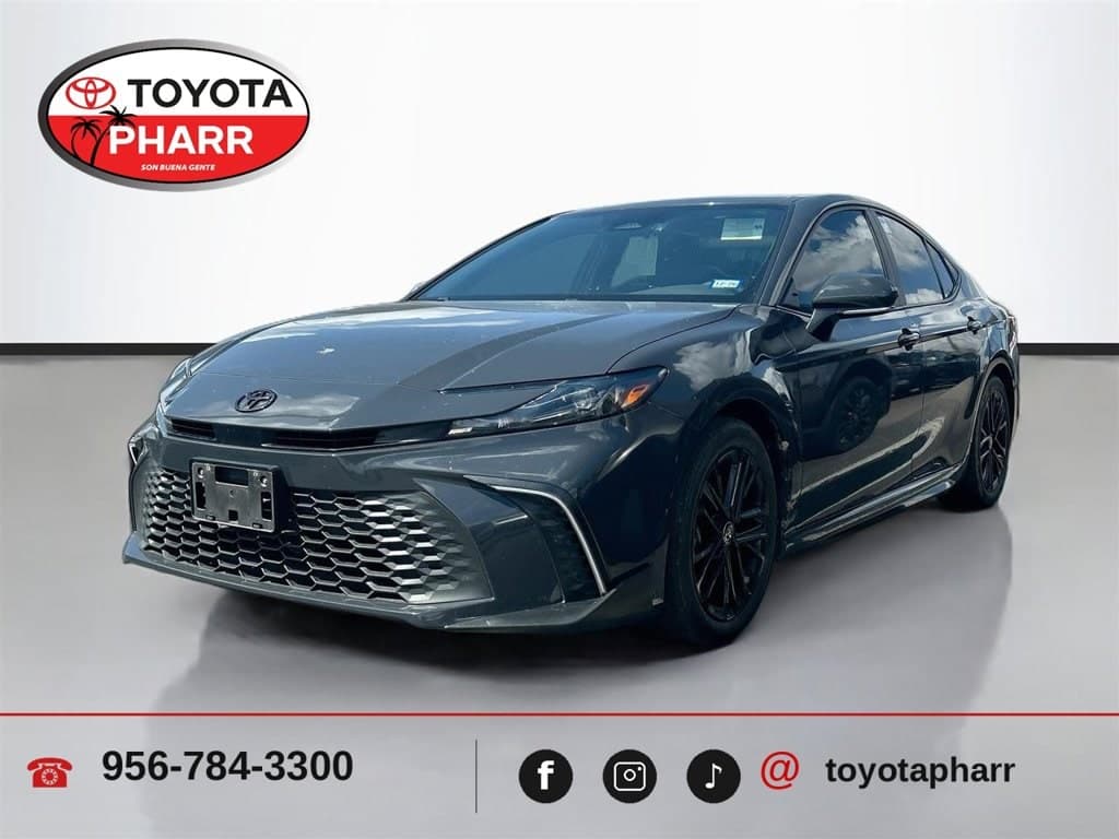 2025 Toyota Camry LE — photo 1 of 2
