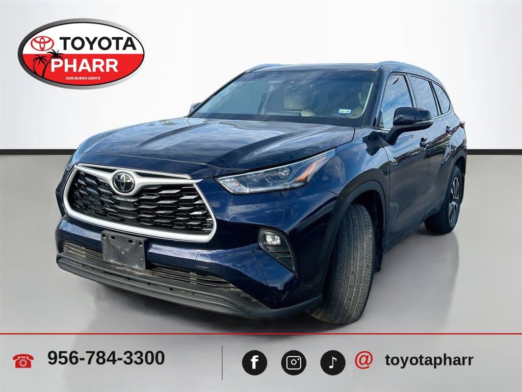 2021 Toyota Highlander XLE — photo 1 of 2