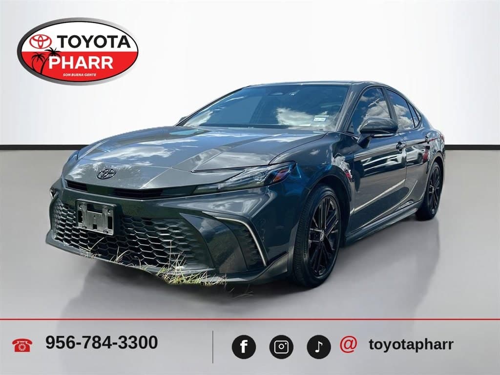 2025 Toyota Camry LE — photo 1 of 2