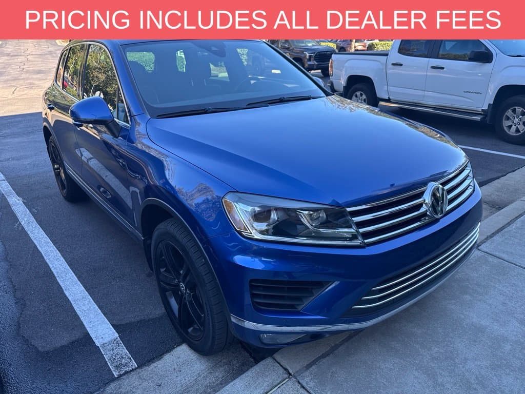 2017 Volkswagen Touareg Base — photo 1 of 15