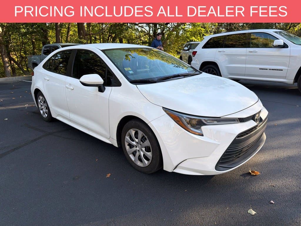 2023 Toyota Corolla LE — photo 1 of 16