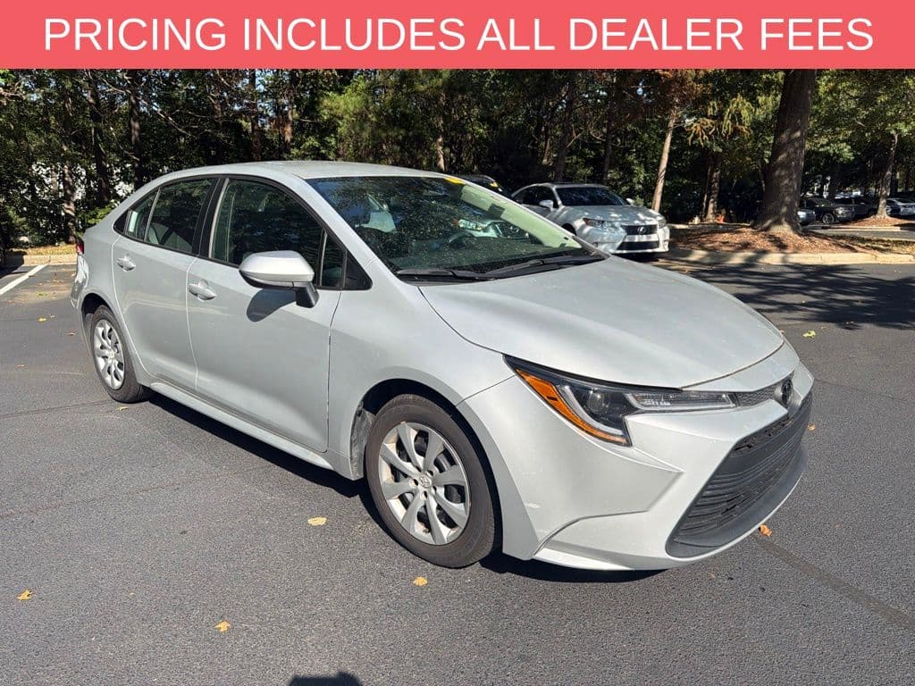 2024 Toyota Corolla LE — photo 1 of 15