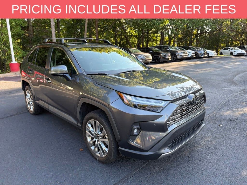 2023 Toyota RAV4 Limited — photo 1 of 18