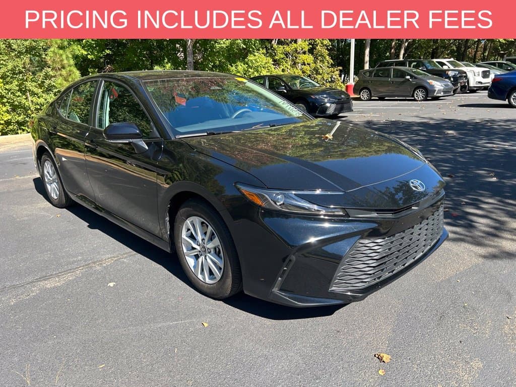 2026 Toyota Camry LE — photo 1 of 16