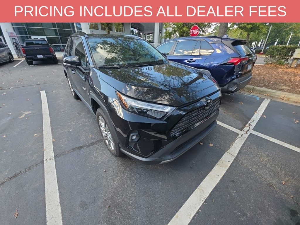 2023 Toyota RAV4 Limited — photo 1 of 11