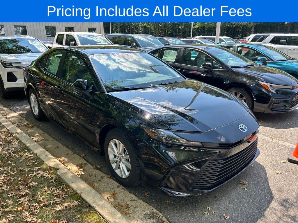 2026 Toyota Camry LE — photo 1 of 49