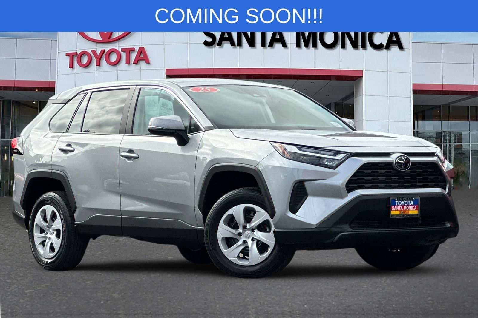 2025 Toyota RAV4 LE — photo 1 of 33