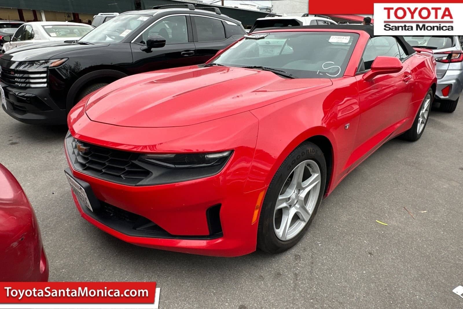 2023 Chevrolet Camaro 1LT — photo 1 of 9