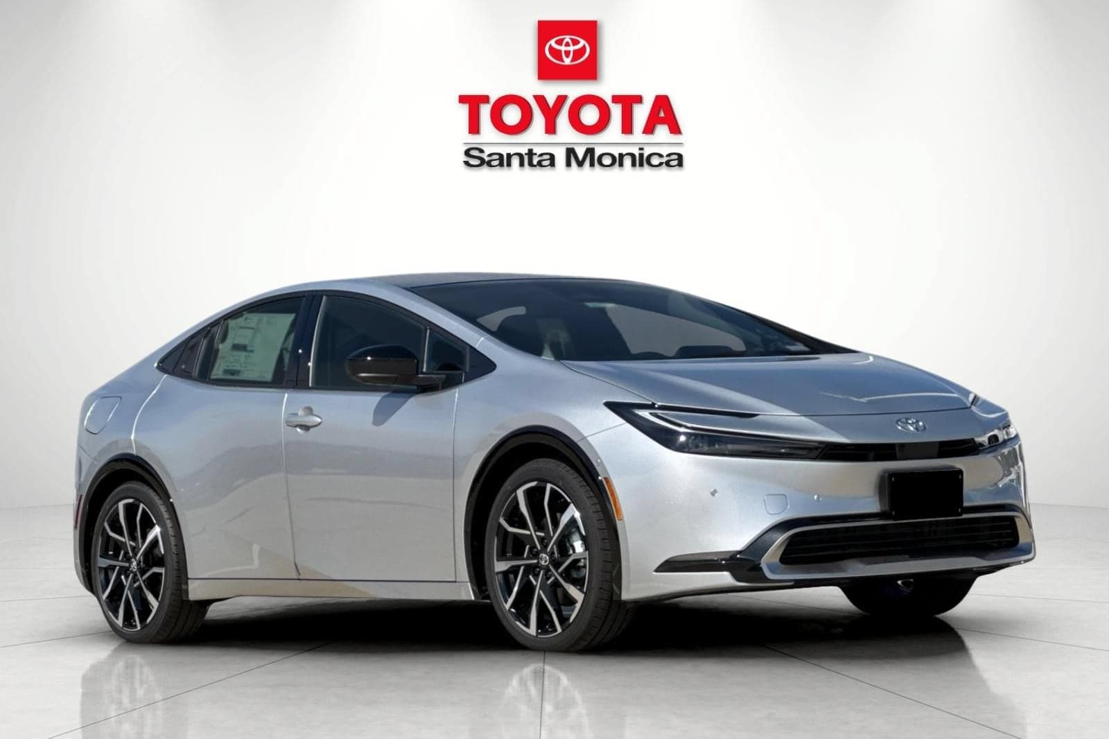 2027 Toyota Prius Plug-In Hybrid XSE Premium — photo 1 of 59