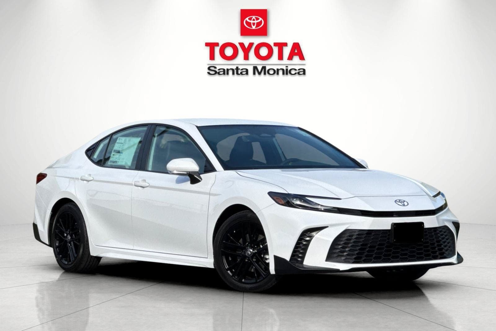 2026 Toyota Camry SE — photo 1 of 53