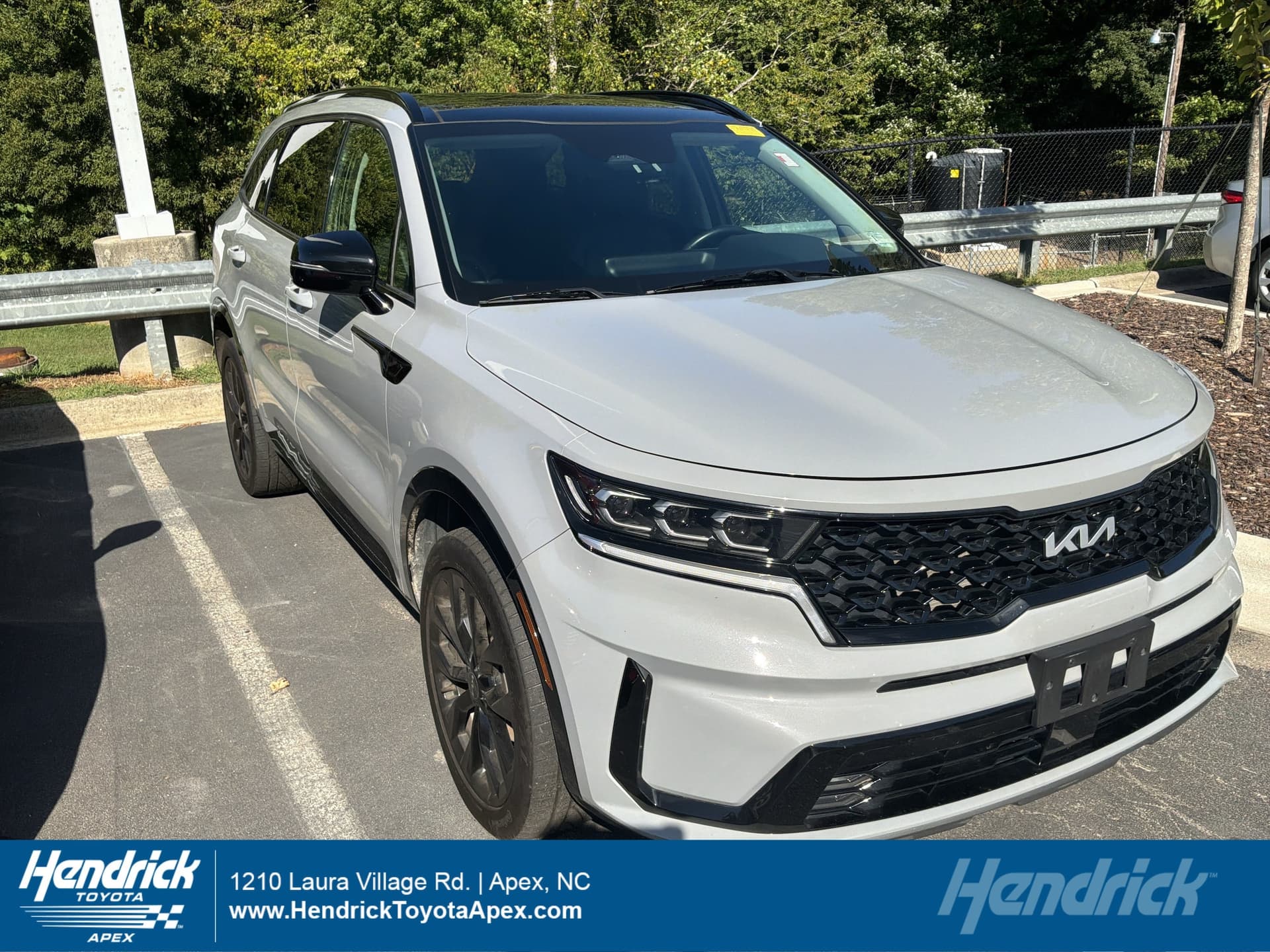 2022 Kia Sorento SX — photo 1 of 11