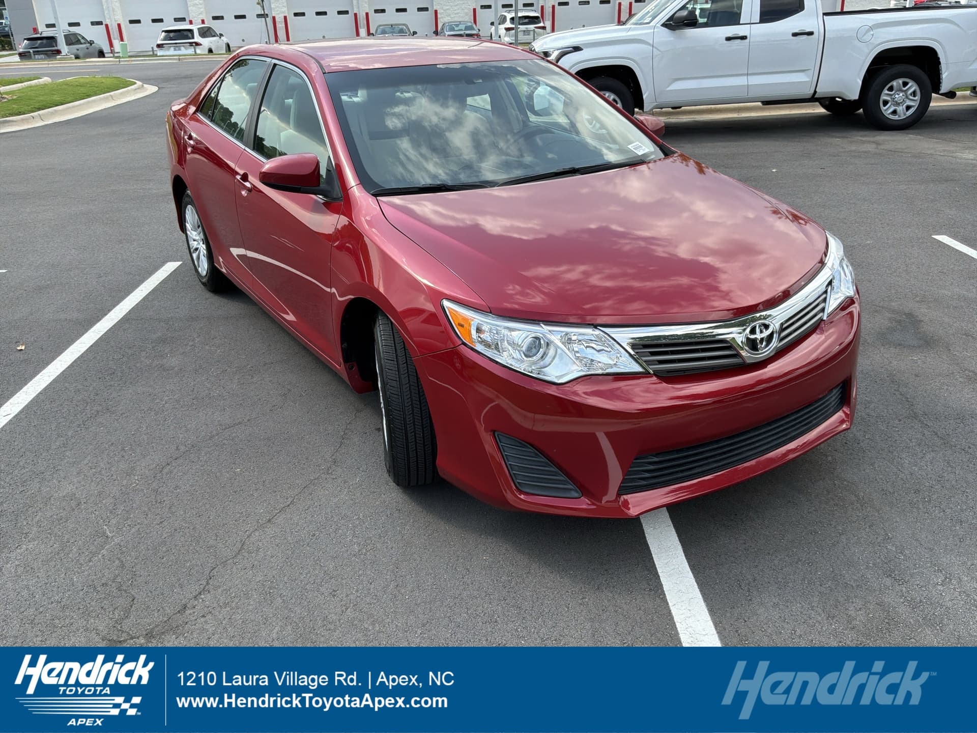 2014 Toyota Camry L — photo 1 of 35