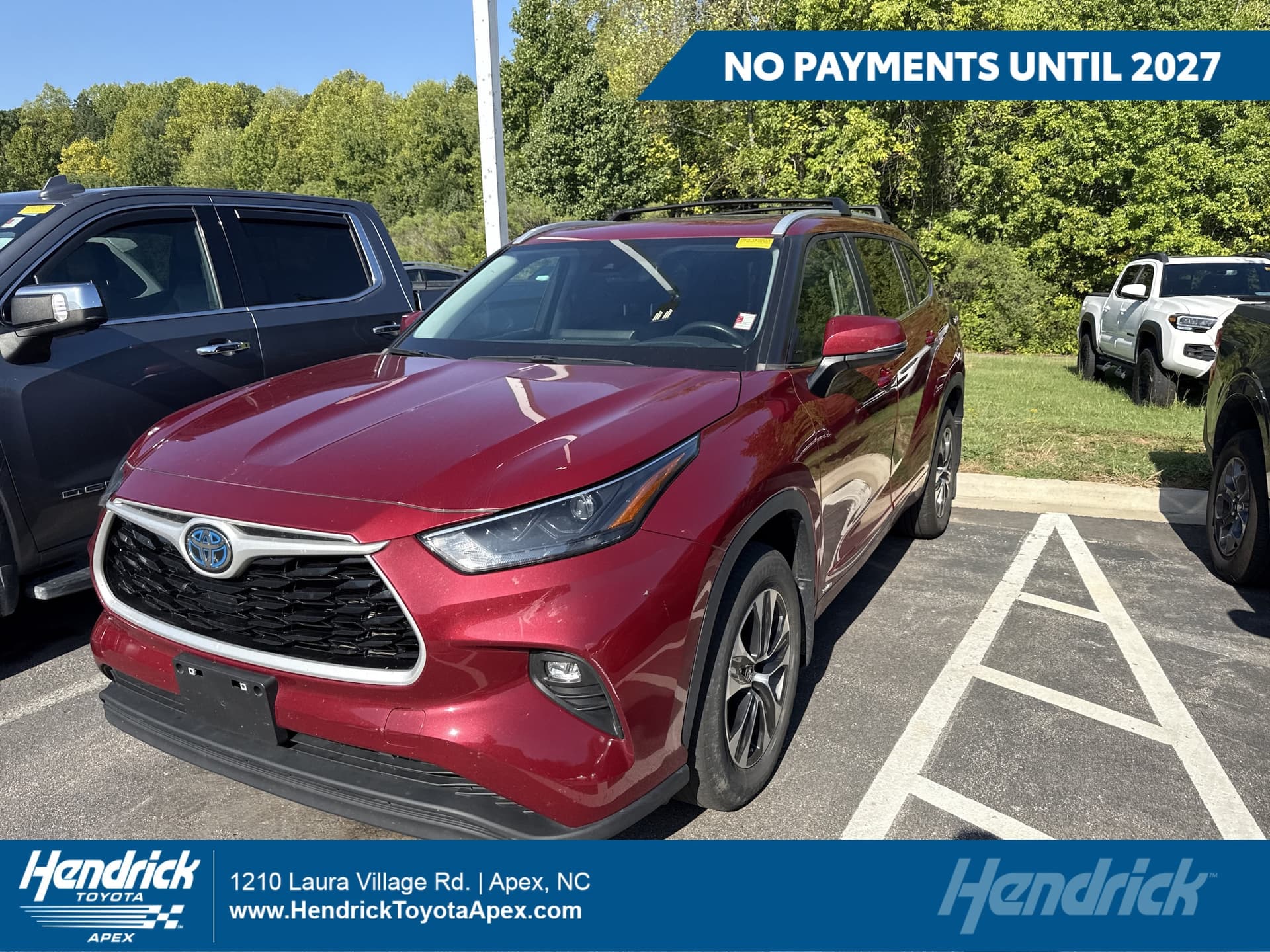 2023 Toyota Highlander Hybrid XLE — photo 1 of 11