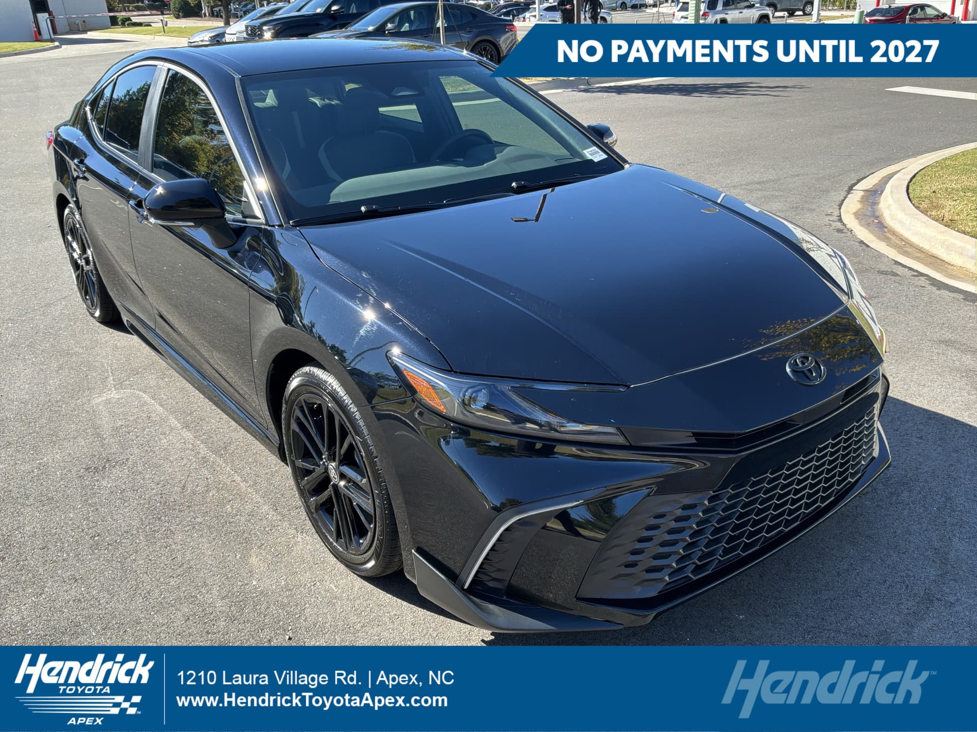2026 Toyota Camry SE — photo 1 of 35