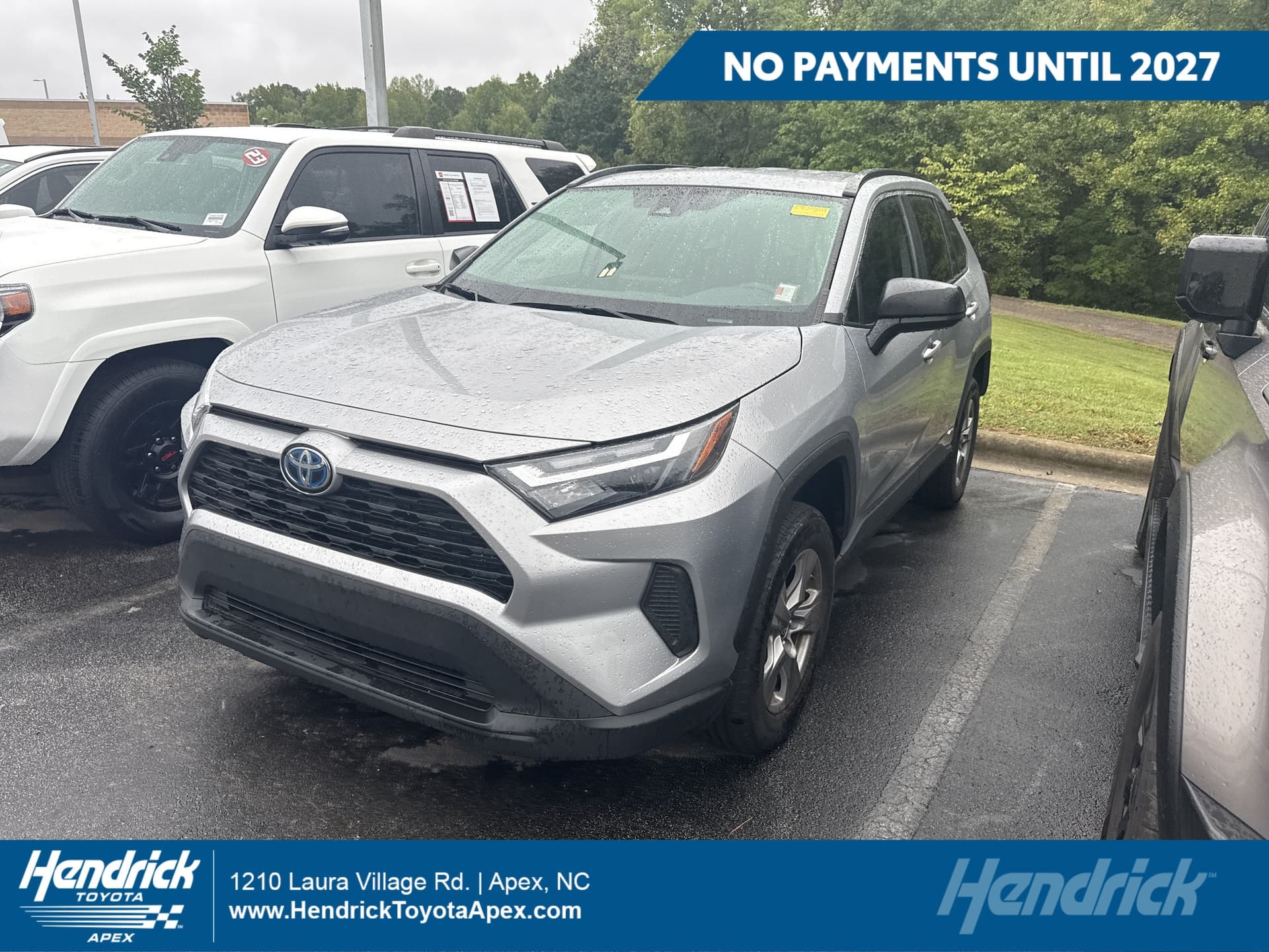 2023 Toyota RAV4 Hybrid LE — photo 1 of 6