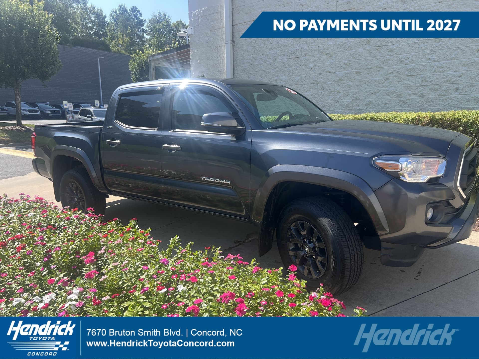 2023 Toyota Tacoma 2WD SR5 — photo 1 of 35