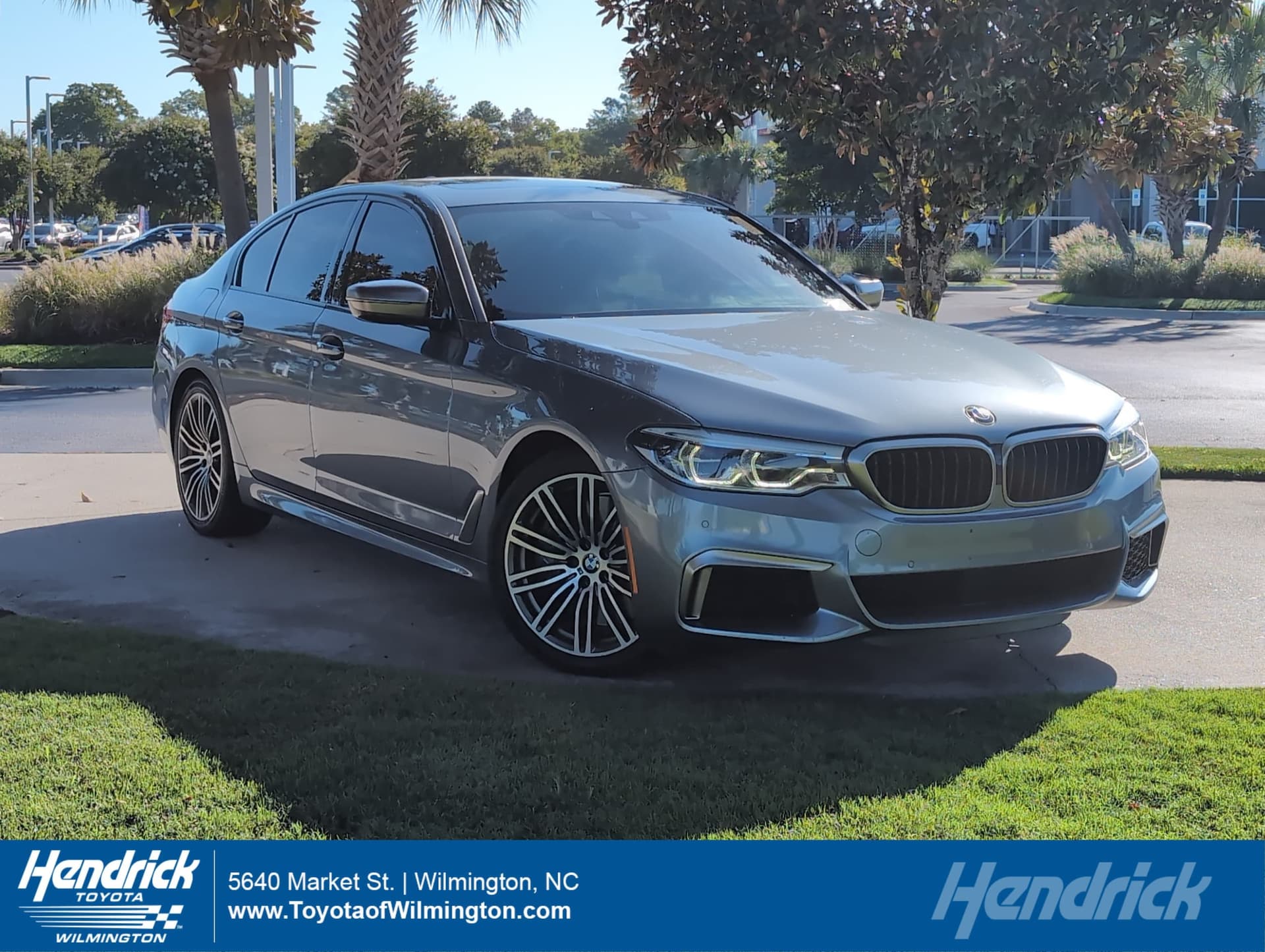 2019 BMW 5 Series M550i xDrive — photo 1 of 11