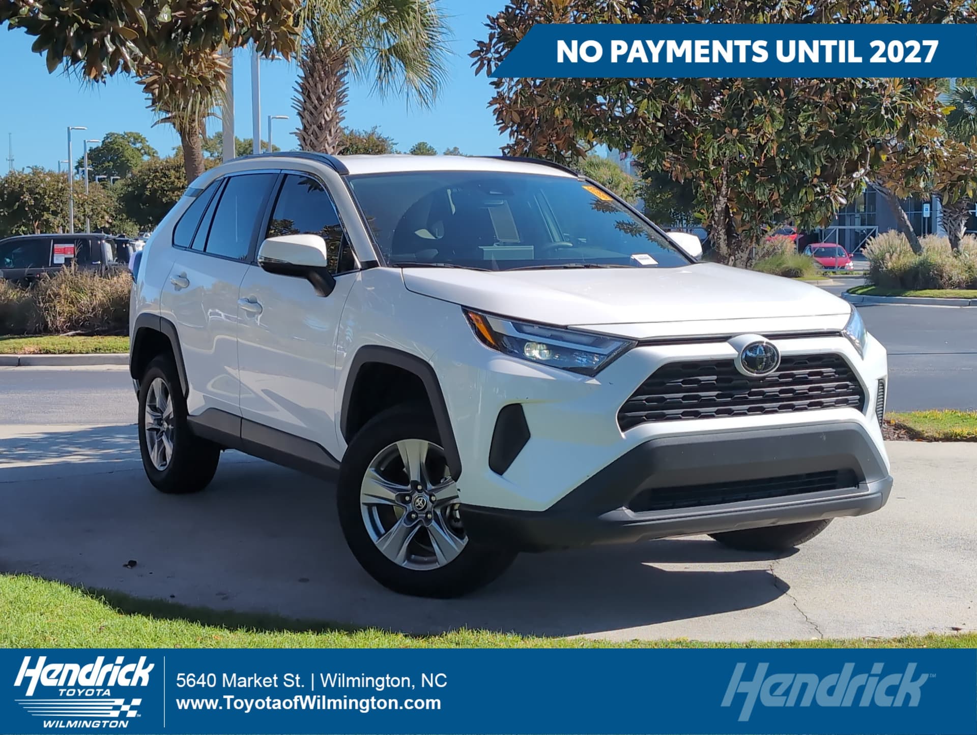 2025 Toyota RAV4 XLE — photo 1 of 11