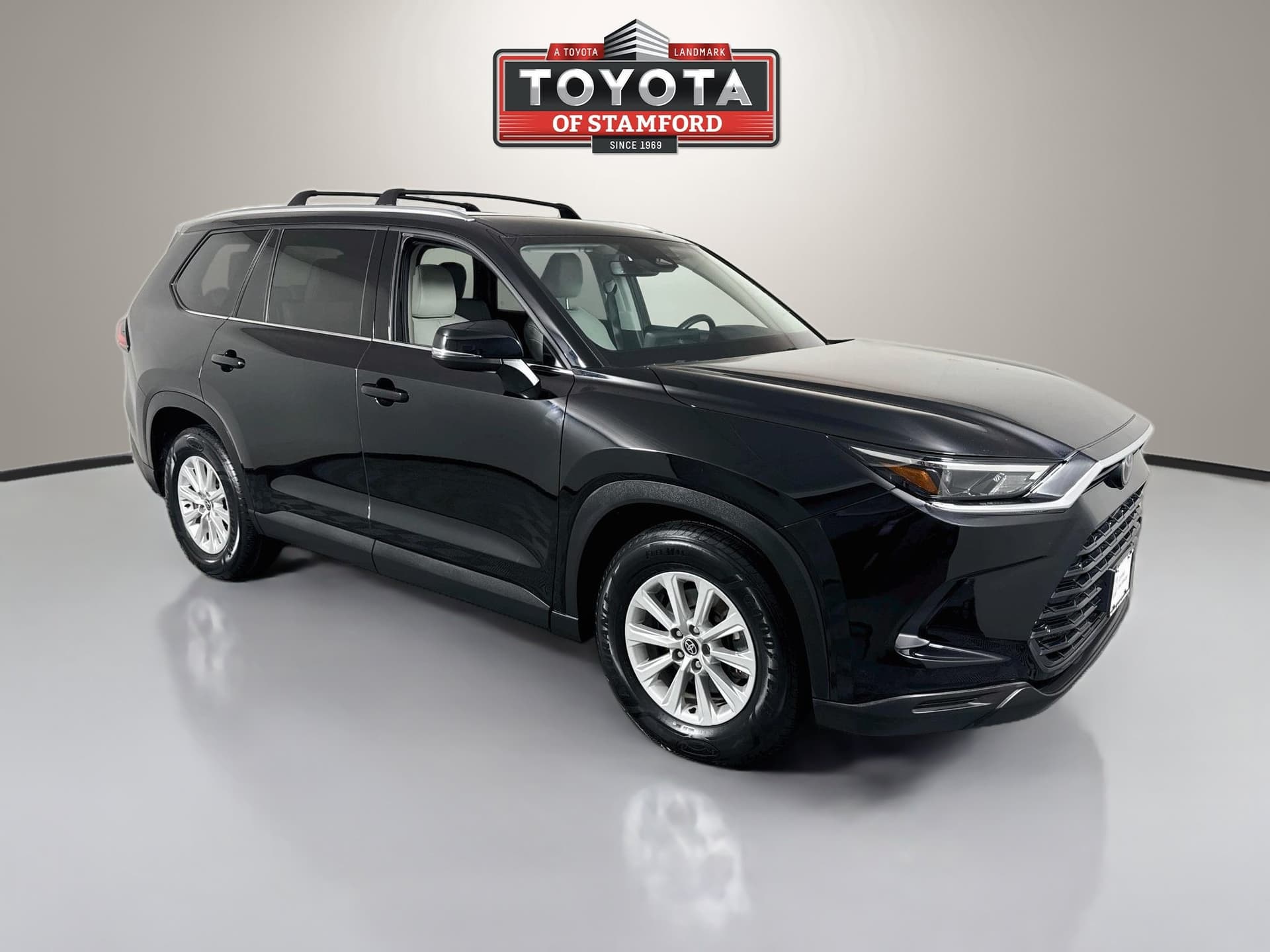 2024 Toyota Grand Highlander XLE — photo 1 of 34