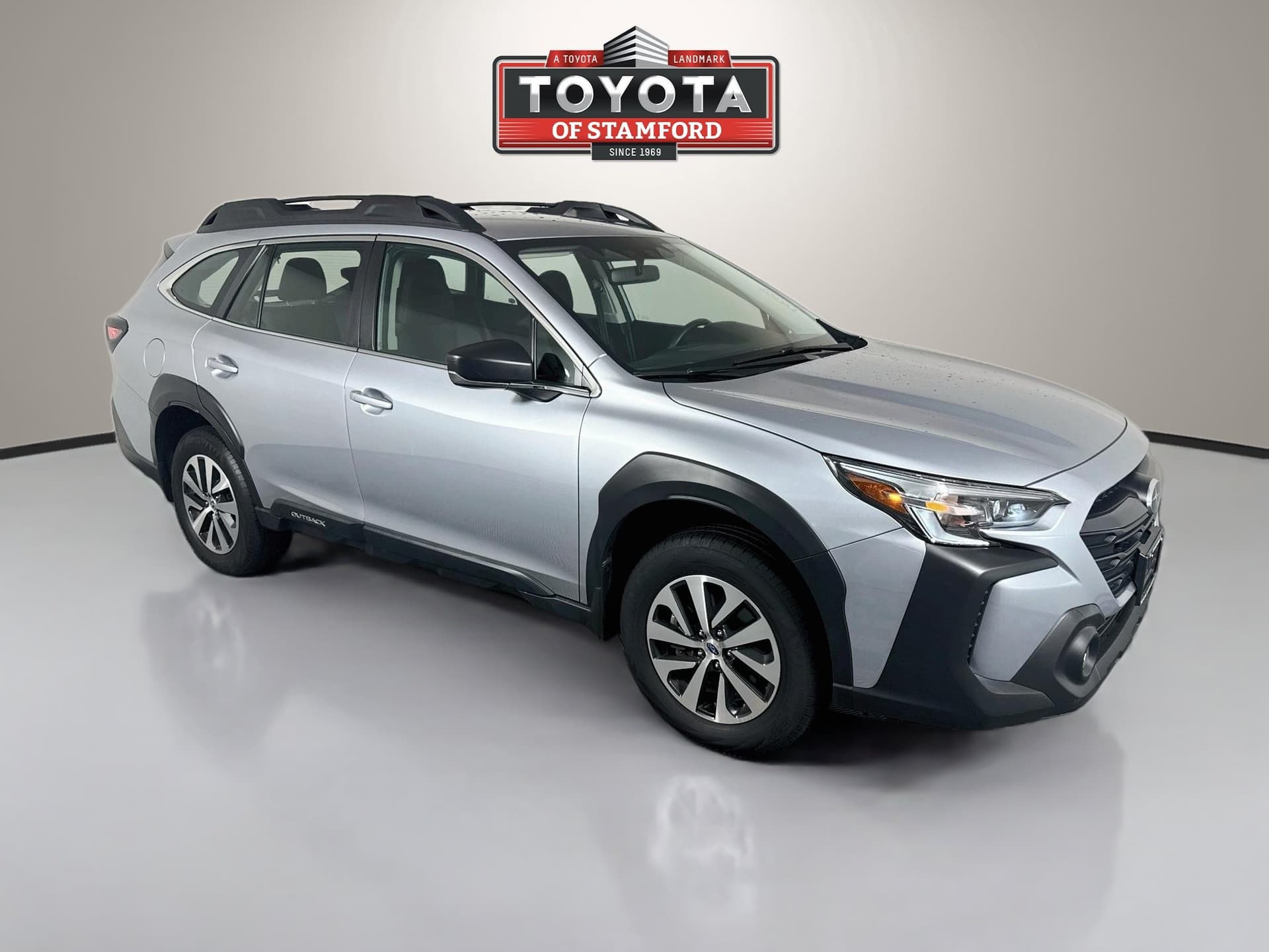 2024 Subaru Outback Base — photo 1 of 28