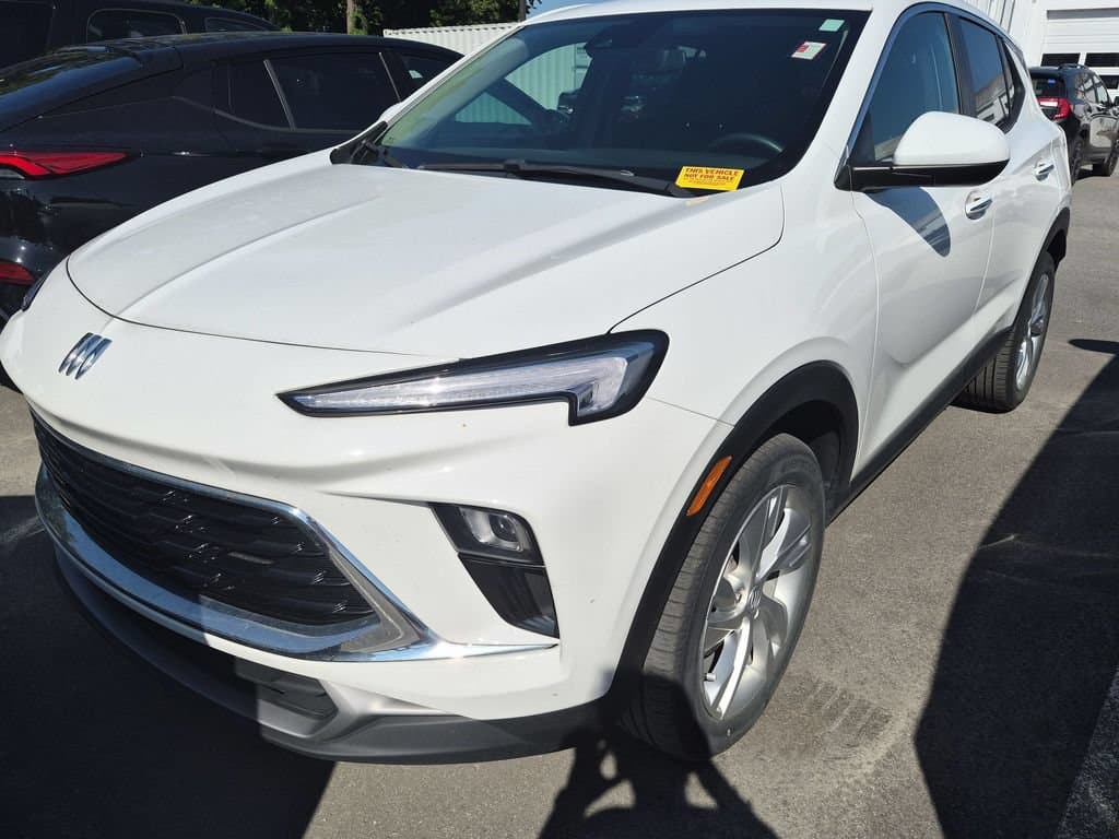 2024 Buick Encore GX Preferred — photo 1 of 15