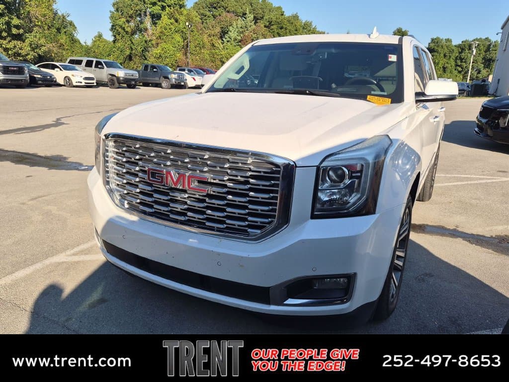 2019 GMC Yukon Denali — photo 1 of 15