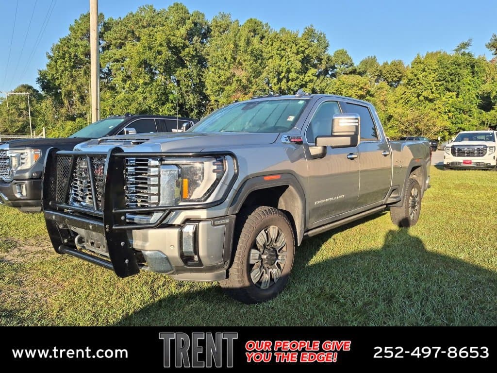 2024 GMC Sierra 2500HD Denali — photo 1 of 15