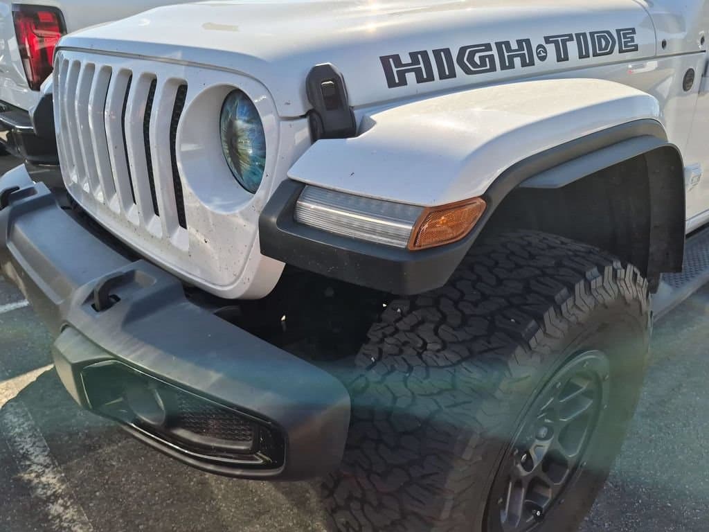 2023 Jeep Wrangler Sport — photo 1 of 14