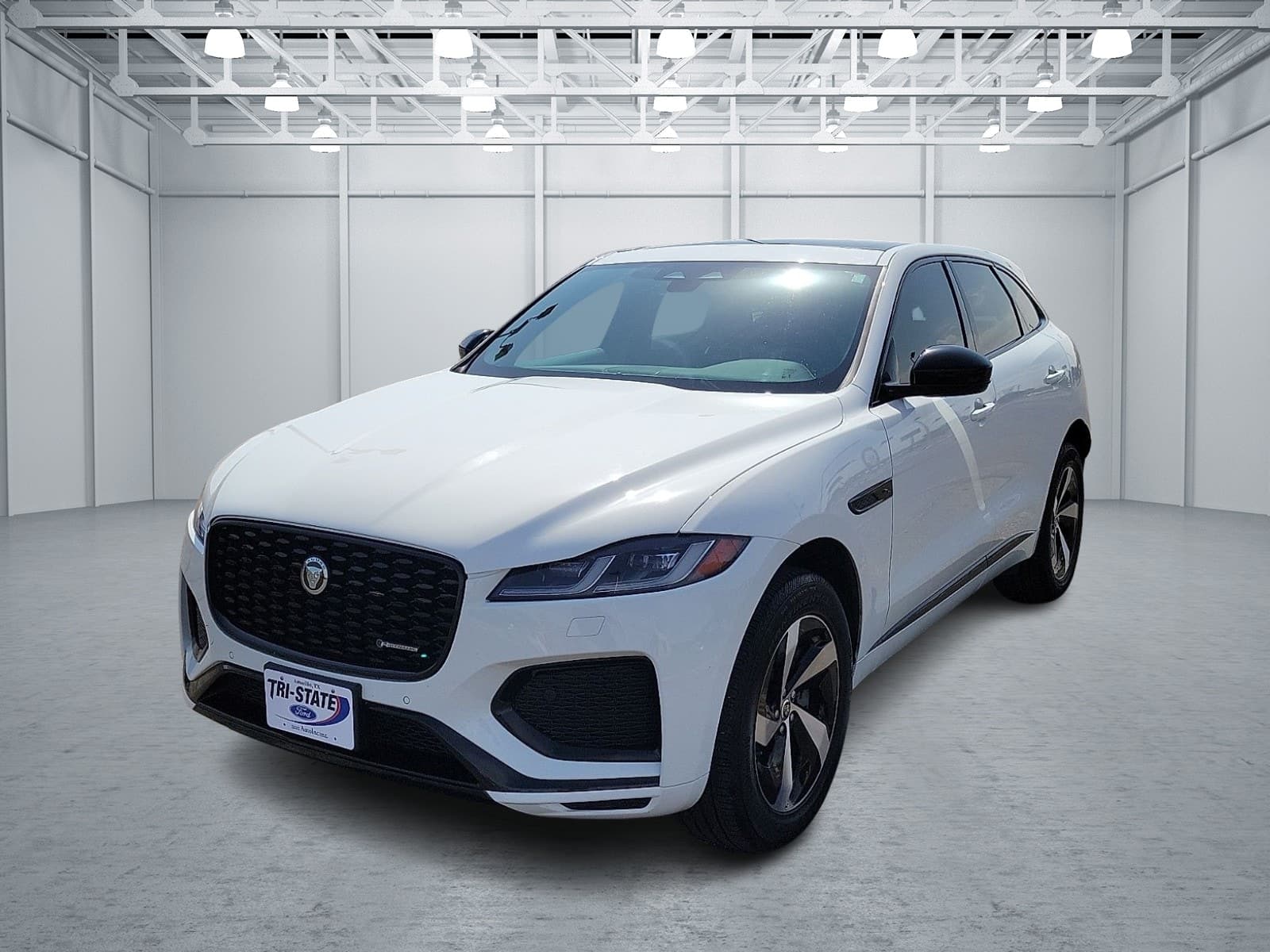 2024 Jaguar F-PACE R-Dynamic S — photo 1 of 20