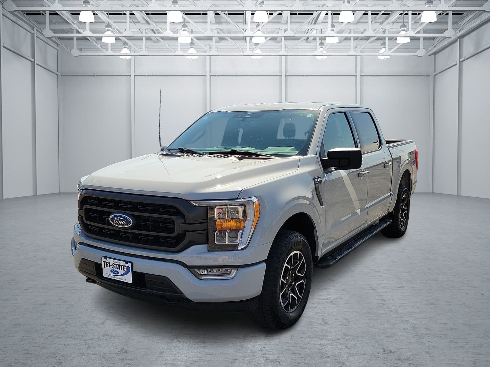 2023 Ford F-150 XLT — photo 1 of 20