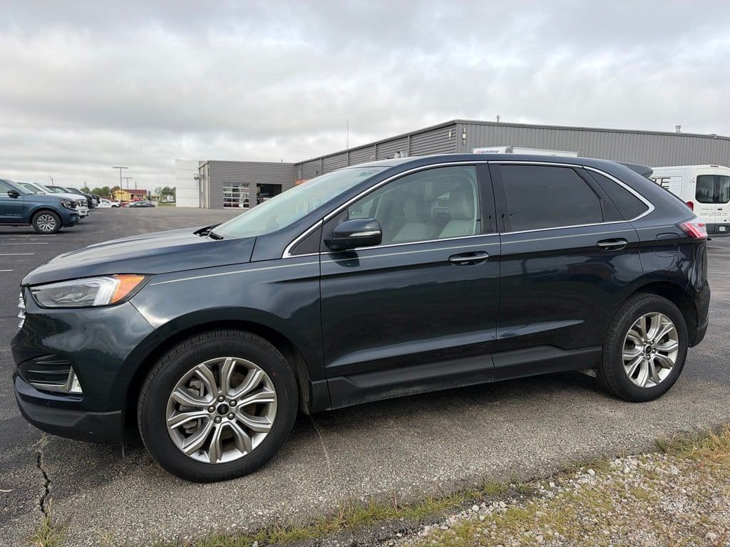 2024 Ford Edge Titanium — photo 1 of 28