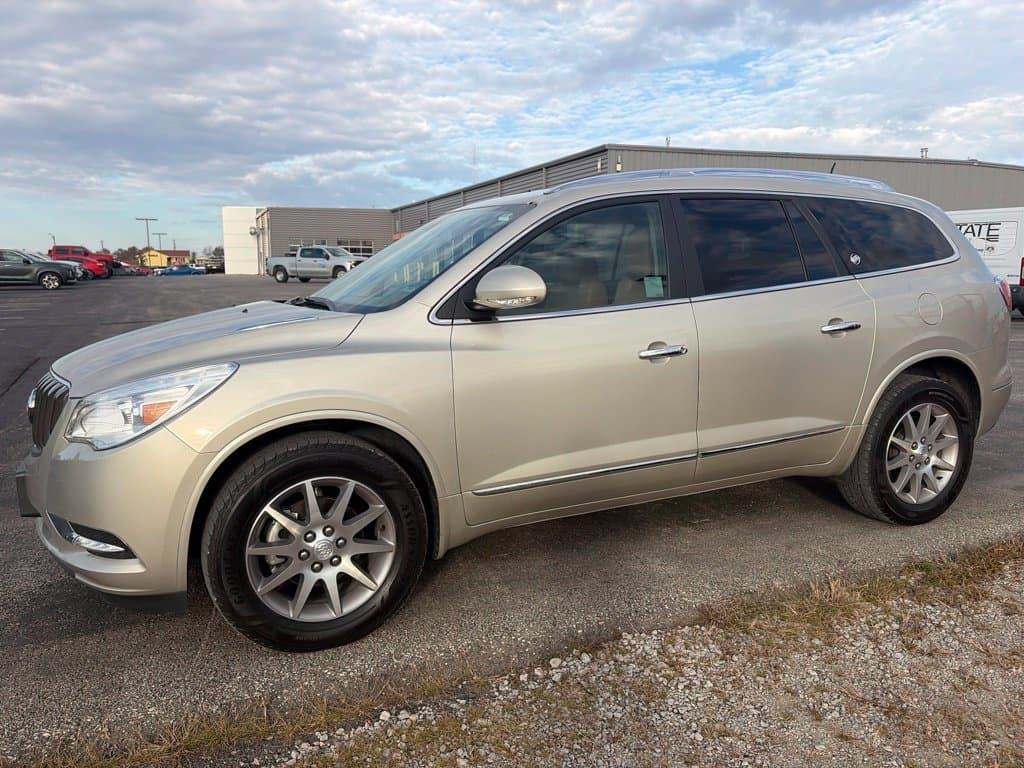 2016 Buick Enclave Base — photo 1 of 16