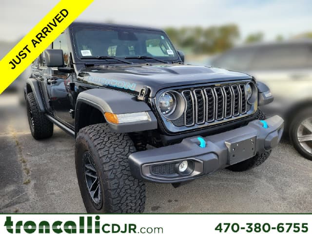 2025 Jeep Wrangler Base — photo 1 of 10