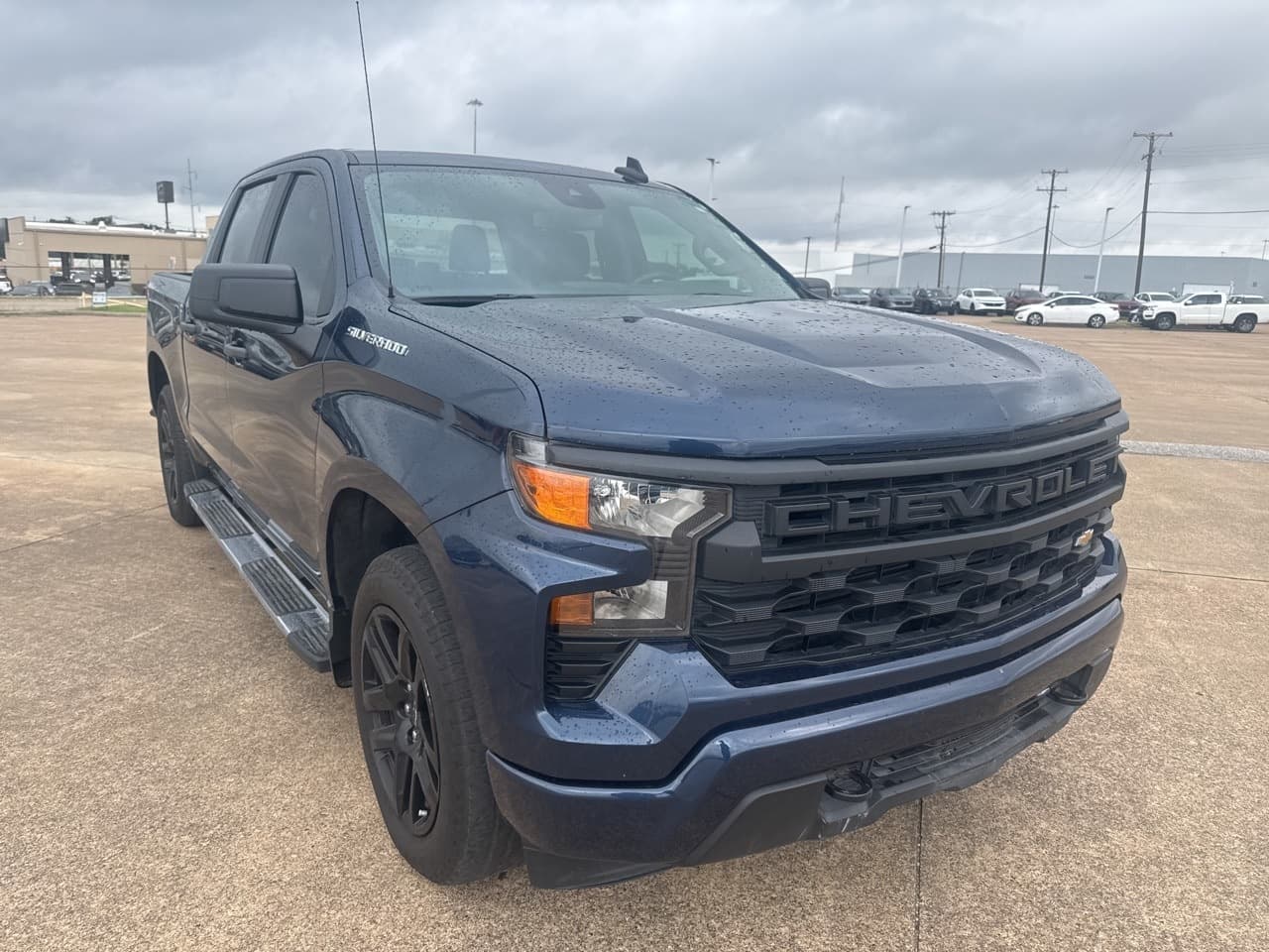 Foto de 2022 Chevrolet Silverado 1500 Custom