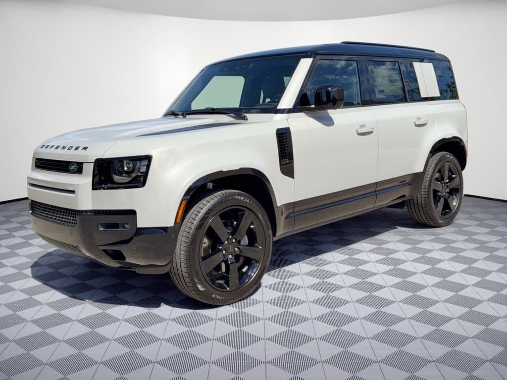 2026 Land Rover Defender X-Dynamic SE — photo 1 of 32