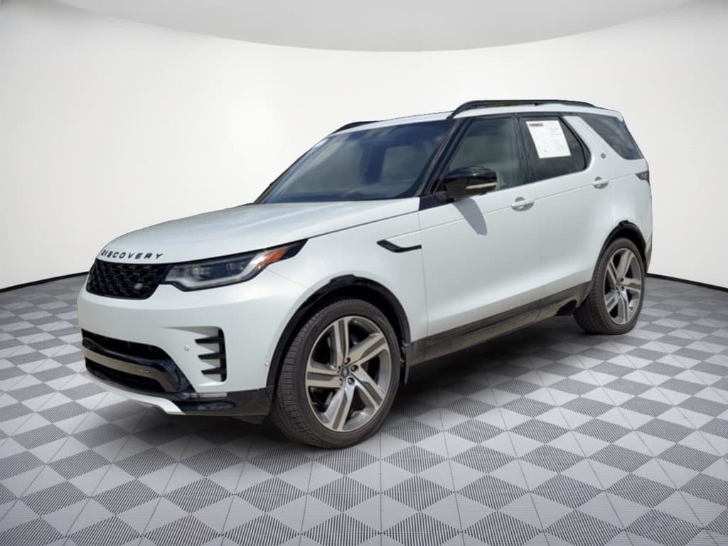 2023 Land Rover Discovery HSE R-Dynamic — photo 1 of 32