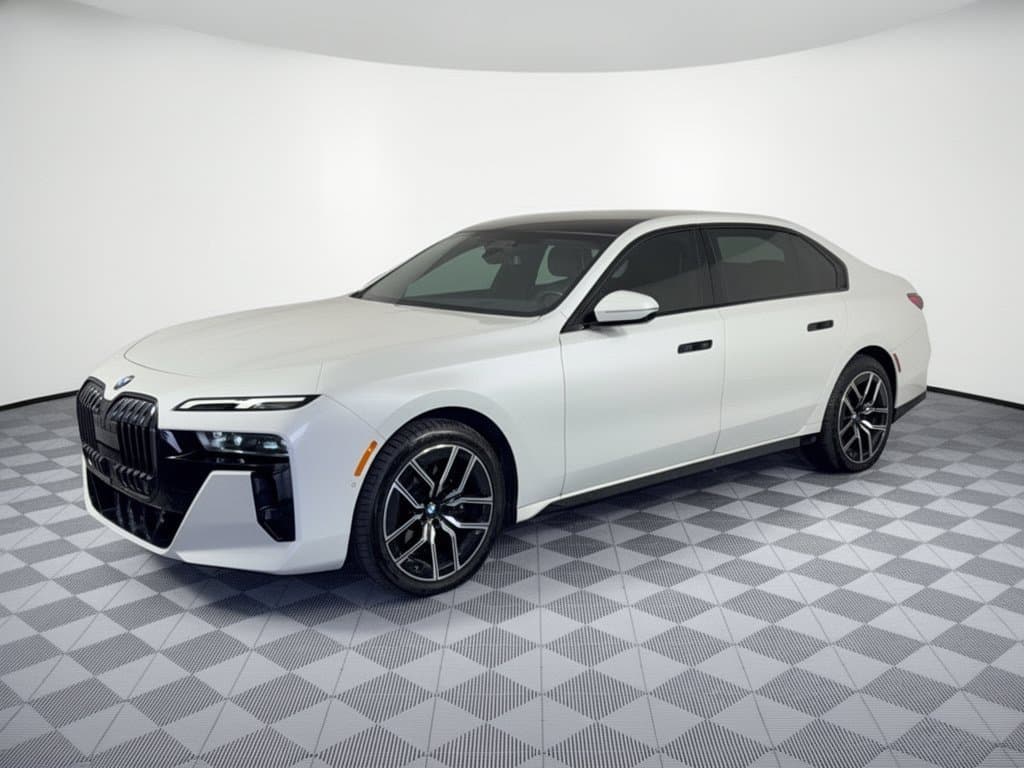 2023 BMW 7 Series 760i xDrive — photo 1 of 34