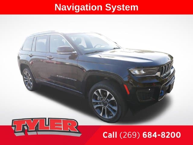 2023 Jeep Grand Cherokee Base — photo 1 of 52