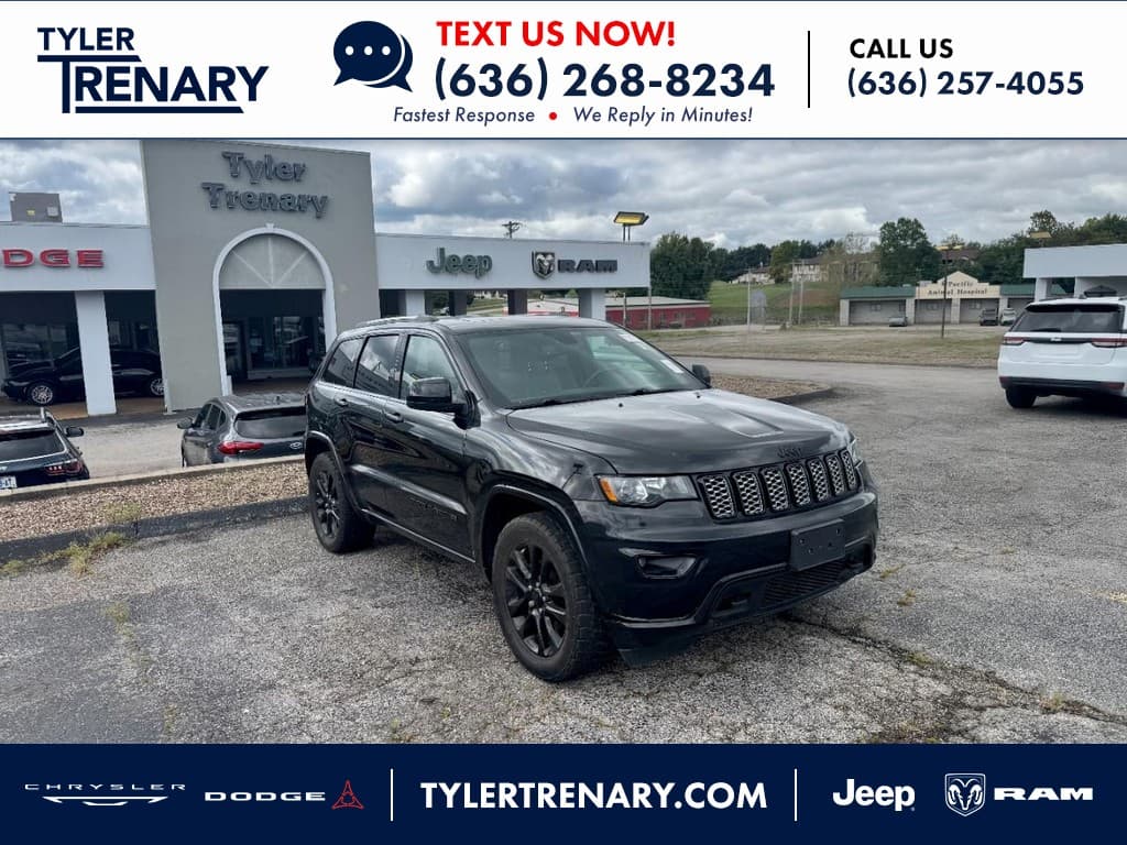 2019 Jeep Grand Cherokee Altitude — photo 1 of 3