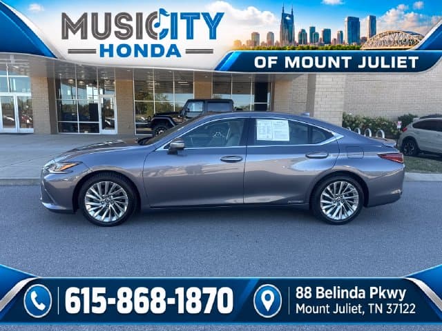2021 Lexus ES ES 300h Ultra Luxury — photo 1 of 21