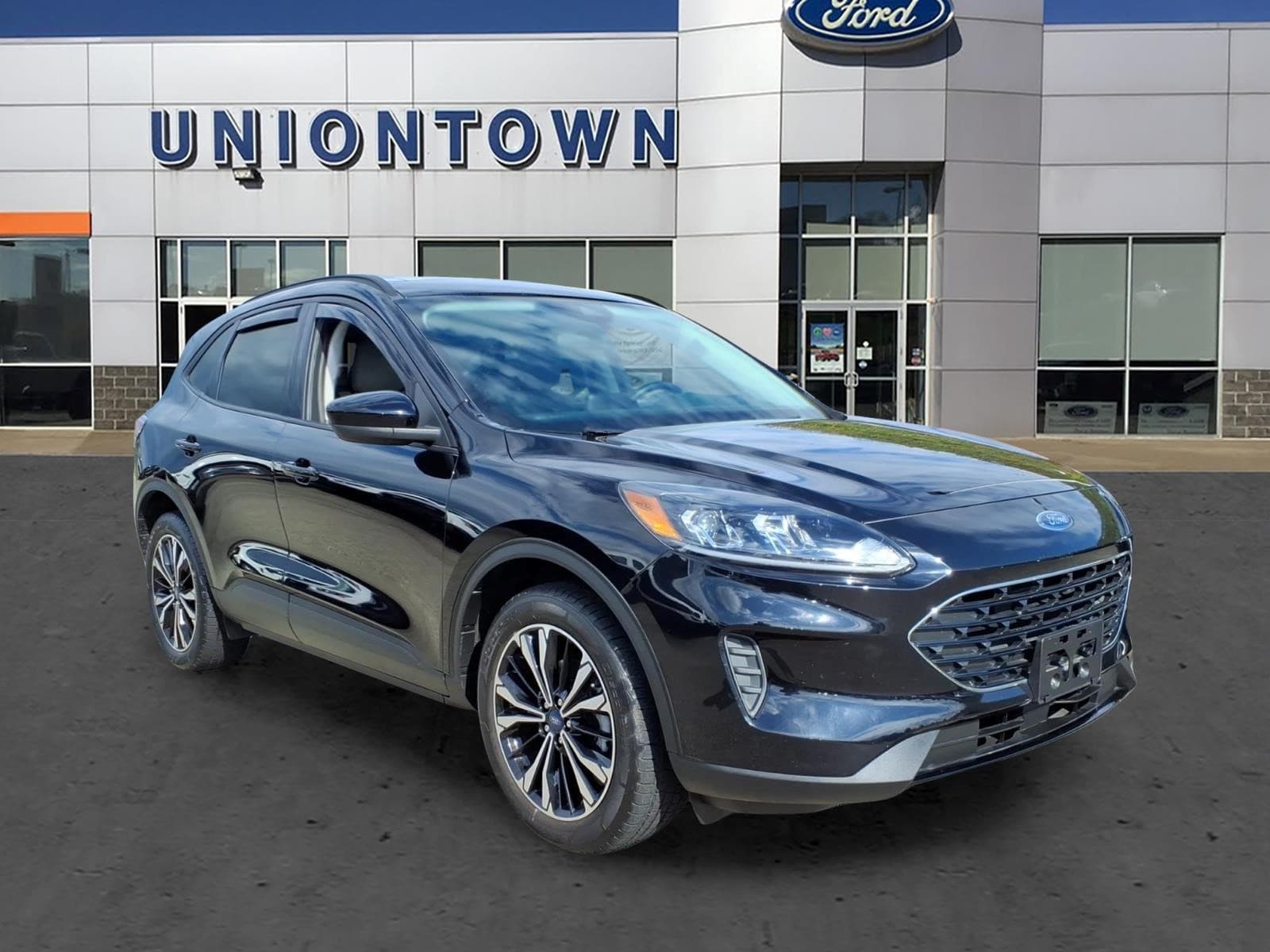 2022 Ford Escape SE — photo 1 of 20