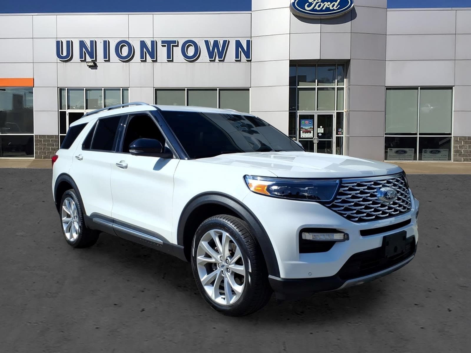 2023 Ford Explorer Platinum — photo 1 of 20
