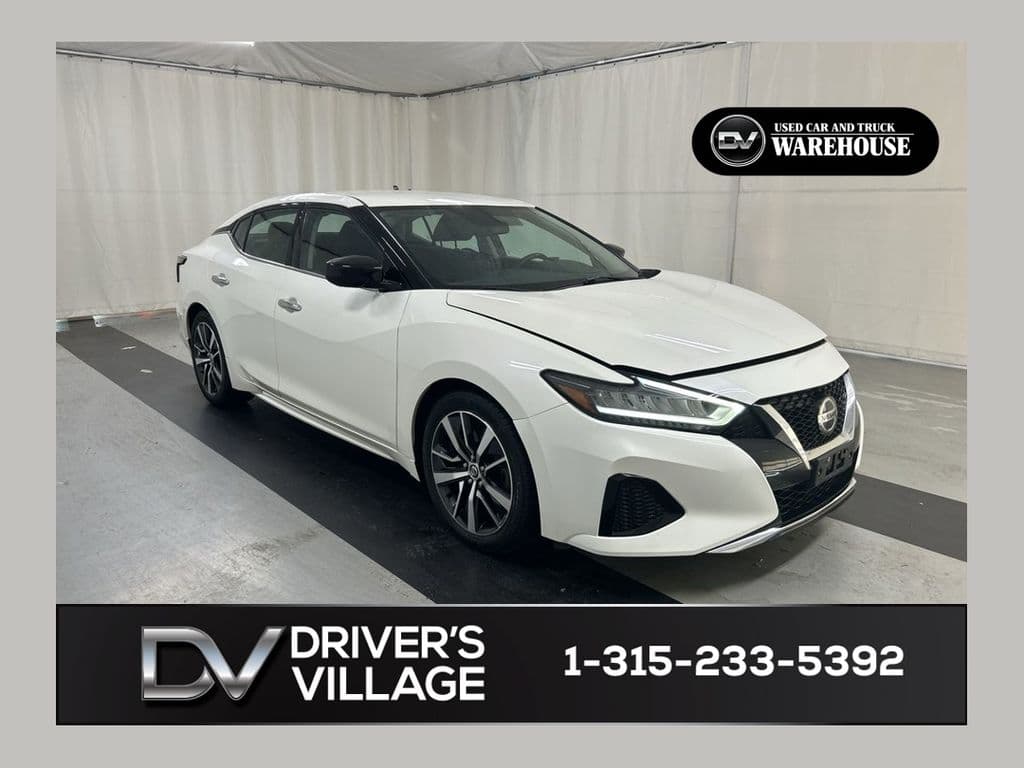 2019 Nissan Maxima Base — photo 1 of 23