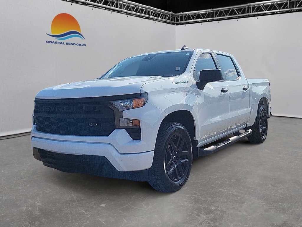2025 Chevrolet Silverado 1500 Custom — photo 1 of 25