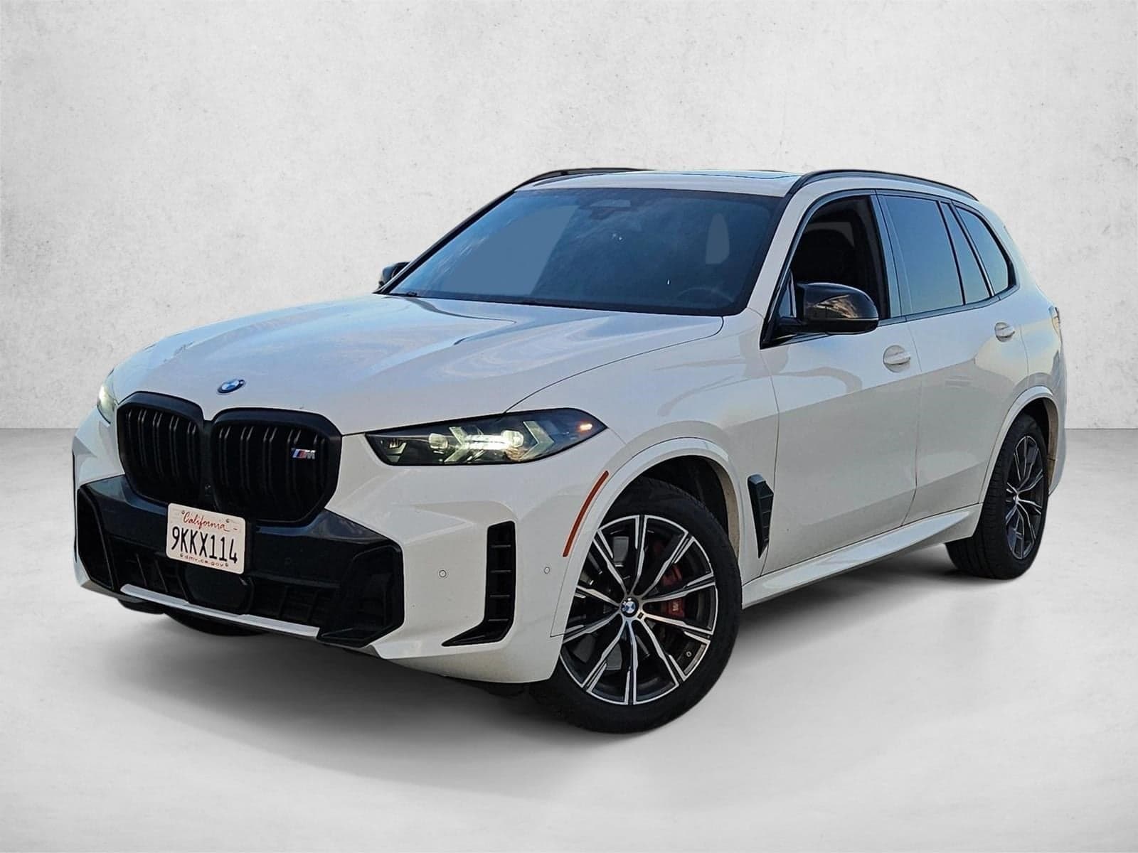 2024 BMW X5 M60i — photo 1 of 16