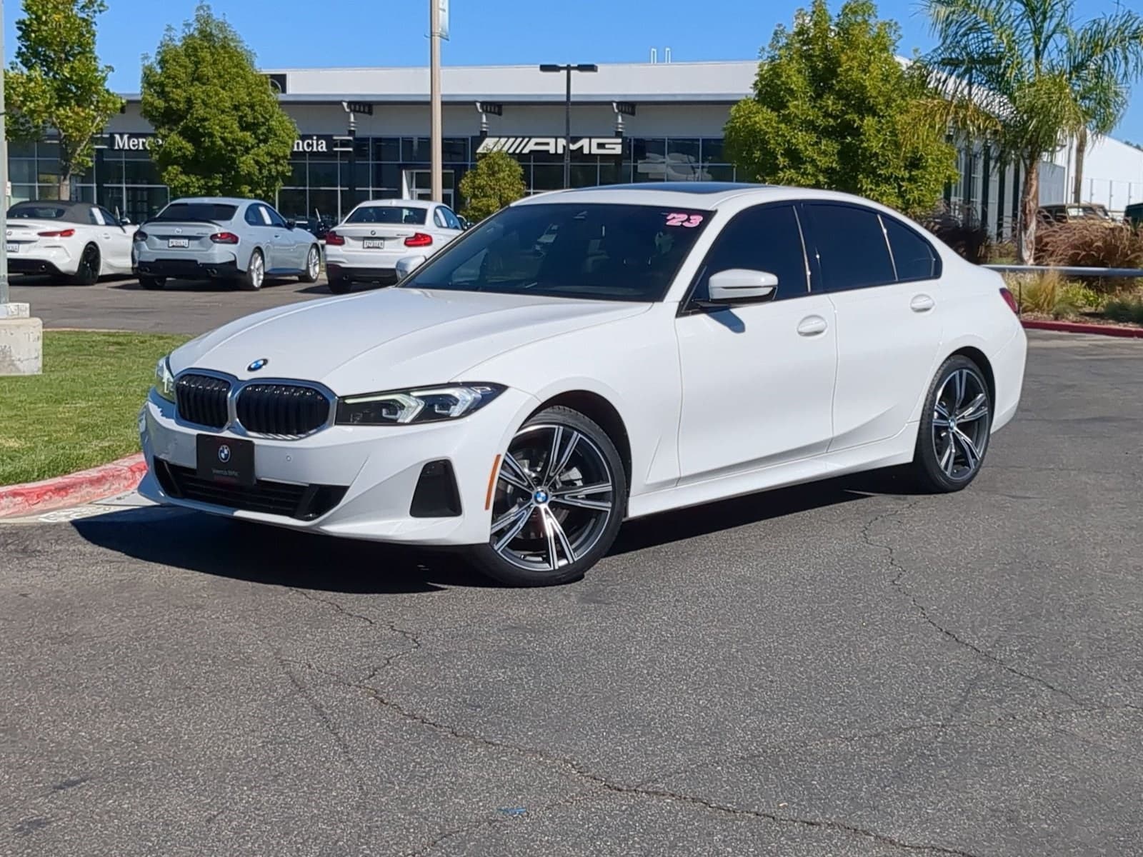 2023 BMW 3 Series 330i — photo 1 of 27