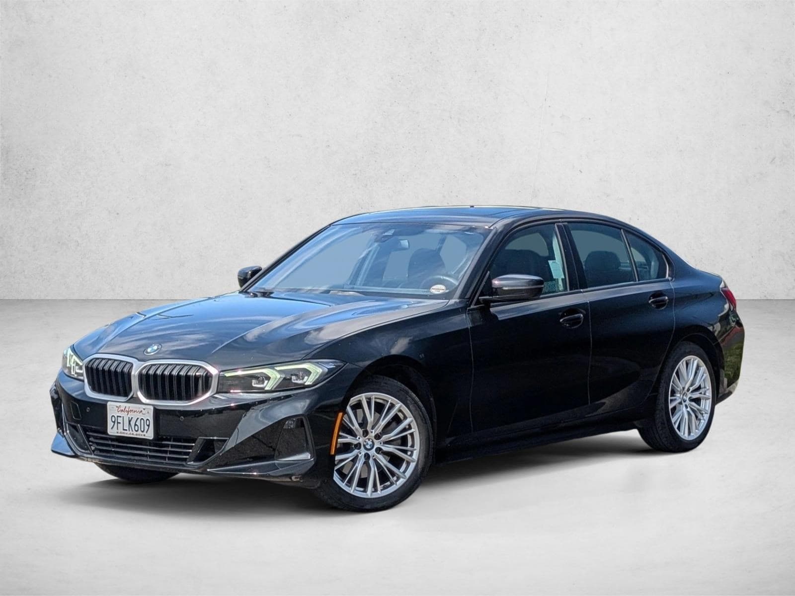 2023 BMW 330i Base — photo 1 of 20